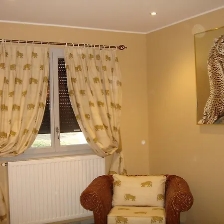 Bed & Breakfast Les Caselles De Marie 3*